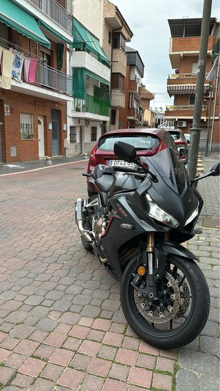 Honda CBR650R Negra 2020