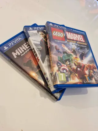 Sony PS Vita 3G/Wi-Fi Negra con caja y 3 juegos