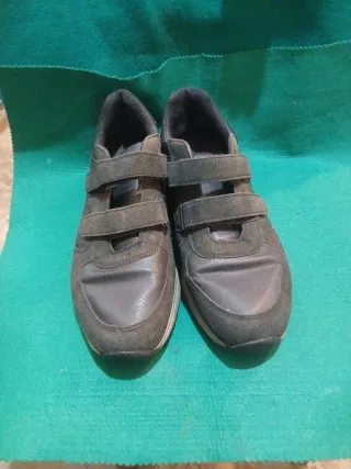 Zapatos negros talla 44