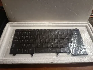 Teclado de computador preto