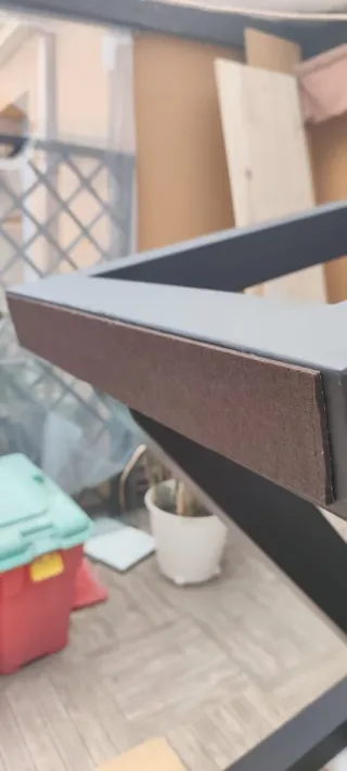 Mesas de forja y cristal como nuevas