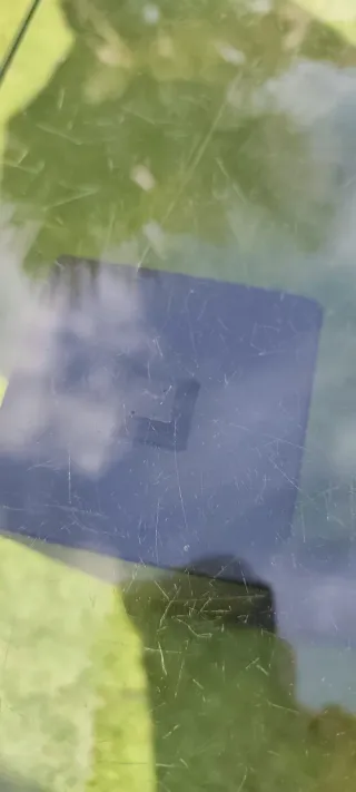 Mesas de forja y cristal como nuevas