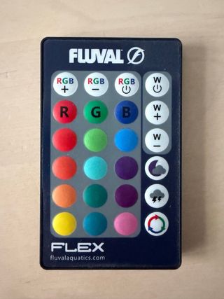 Acuario Curvo Fluval Flex 34L Blanco Pecera