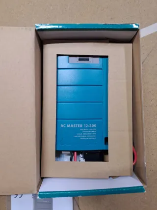 Mastervolt AC Master 12/230v Inversor OndaSenoidal