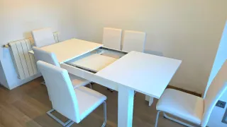 Mesa y 6 Sillas Comedor Blancas