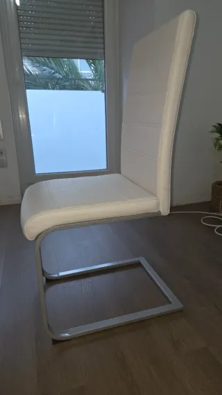 Mesa y 6 Sillas Comedor Blancas