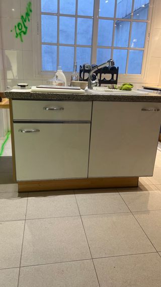 Muebles de cocina azul y madera