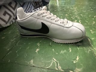Nike Cortez Blancas y Negras