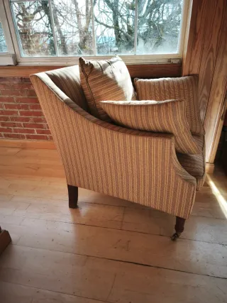 Sillón butaca tela beige y marrón