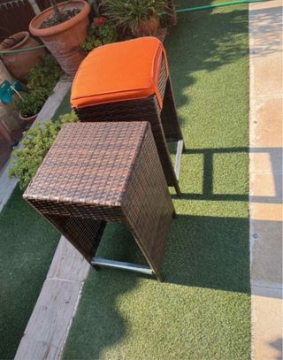 Taburete alto poliratan y metal