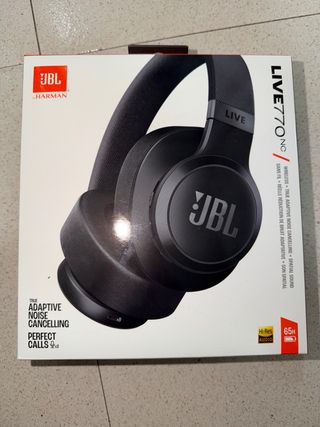 Caja de cascos JBL