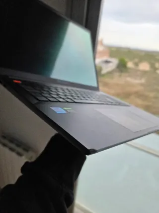 Portátil Asus Vivobook N7600Z Negro