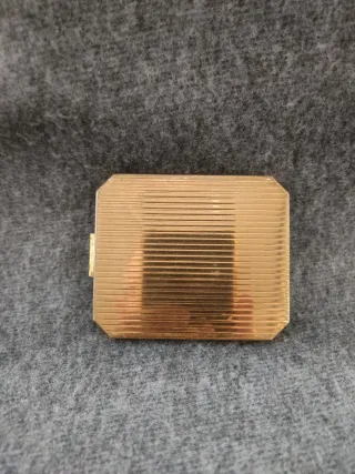 Antigua polvera Corona París