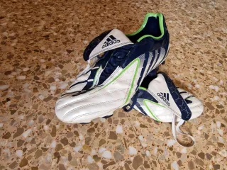 Zapatos de fútbol Adidas