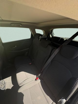 Kia Carens 1.7 CRDi VGT 104kW Emotion Eco-Dynamics