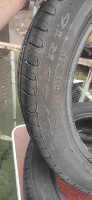 Pareja Neumáticos 215/45 R16