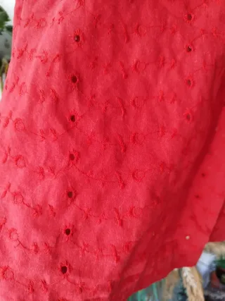 Top rojo vintage perforado ajustable