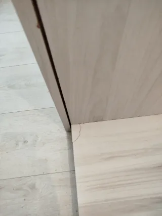 Cama con armarios integrados
