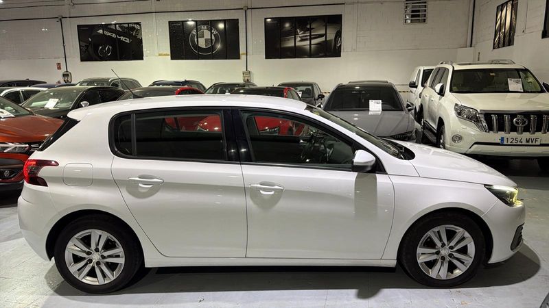 Peugeot 308 2020, foto 5