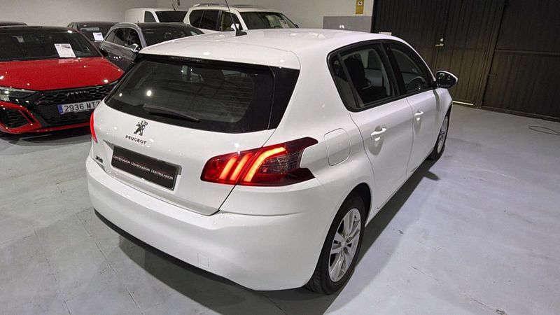 Peugeot 308 2020, foto 8