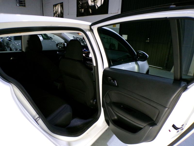 Peugeot 308 2020, foto 15