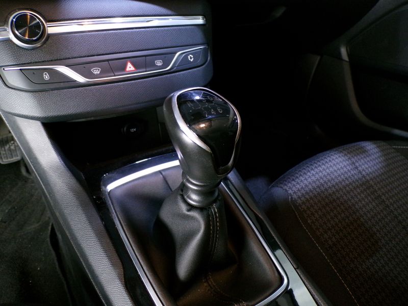 Peugeot 308 2020, foto 34