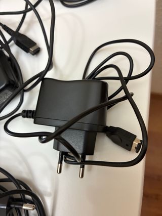 Cargador NO original Game Boy Advance SP