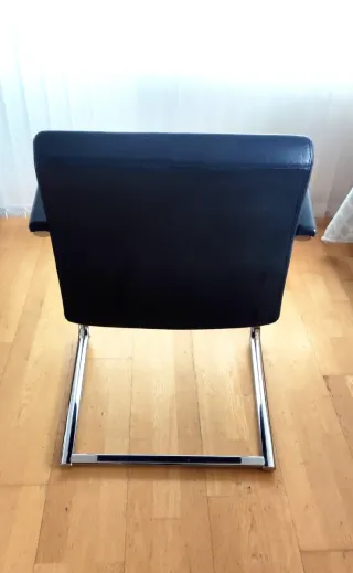 6 Sillas de oficina piel y metal