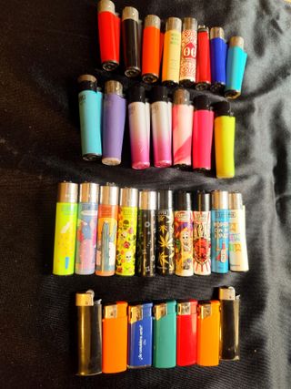 Lote 32 accendini Clipper Bic collezione