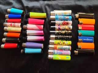 Lote 32 accendini Clipper Bic collezione