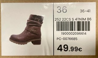 Botas de piel marrón con hebillas