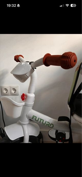 Triciclo reclinable FUTURO