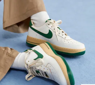 Nike Air Force 1 Verde y Blanco una vez usado