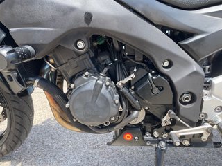 Suzuki GSR 600 ABS Moto Negra