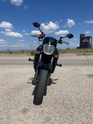 Suzuki GSR 600 ABS Moto Negra