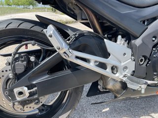 Suzuki GSR 600 ABS Moto Negra