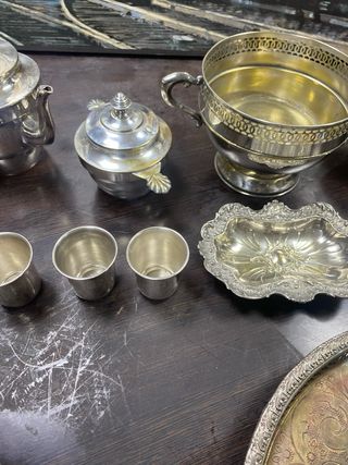 Juego de té de metal plateado