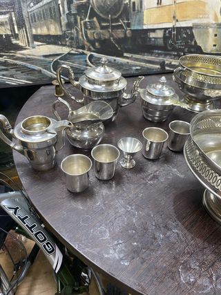 Juego de té de metal plateado