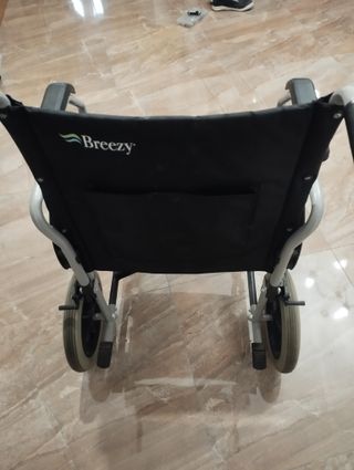 Silla de ruedas Breezy plegable