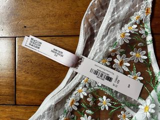 Tanga Victoria's Secret encaje flores