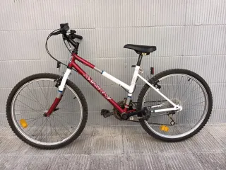 Bicicleta Monty 24 Roja y Blanca