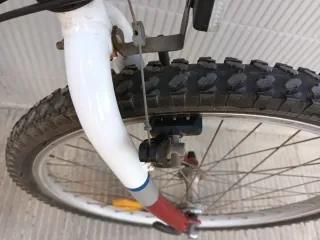 Bicicleta Monty 24 Roja y Blanca