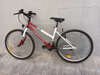 Bicicleta Monty 24 Roja y Blanca