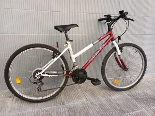 Bicicleta Monty 24 Roja y Blanca