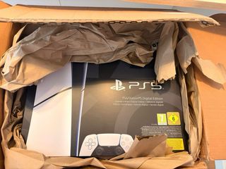 PlayStation 5 SLIM Digital Edition •PRECINTADA•