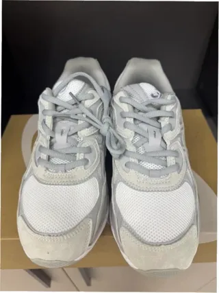 Asics Gel NYC Talla 41.5 Blanco Gris Perla