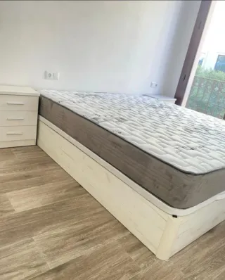 Canapés y colchones nuevos