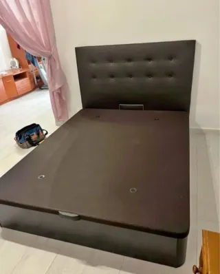 Canapés y colchones nuevos