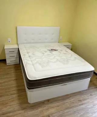 Canapés y colchones nuevos