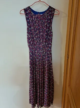 Vestido largo floral Mango